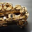 Saxofon alto J. Michael AL-500N - detaliu orificii pentru ton